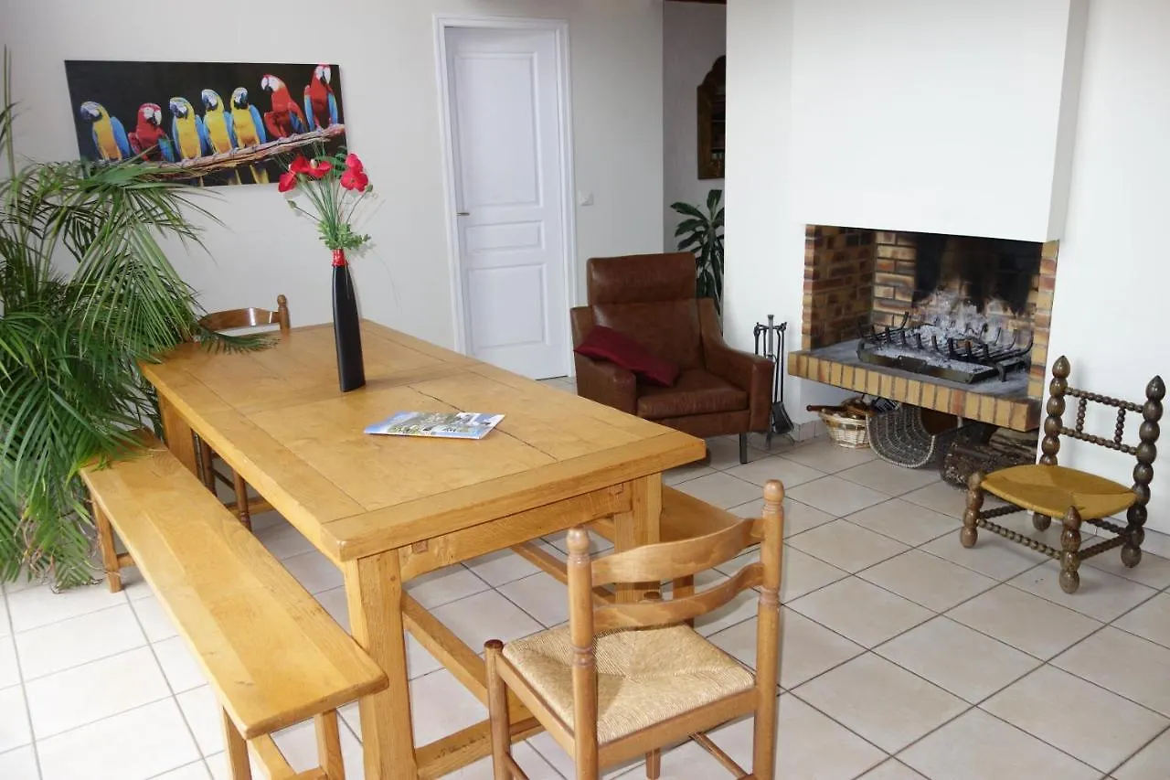 Maison Sur La Colline Cheminee Wifi Proche Thermes Aubin  0*, Aubin (Aveyron) France